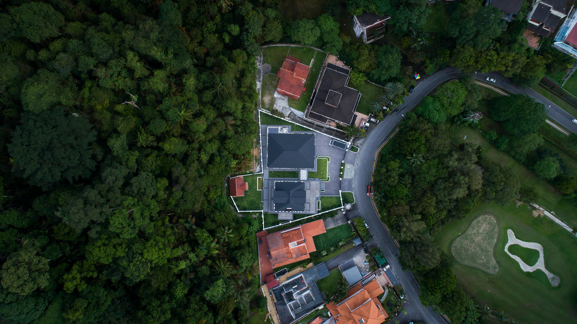 The White Mansion 14