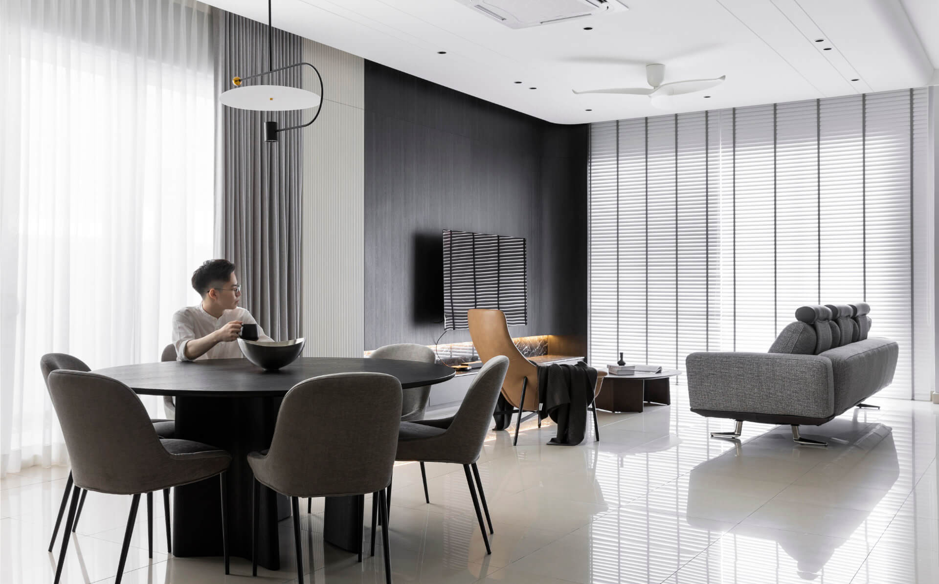 Moody Contemporary 3