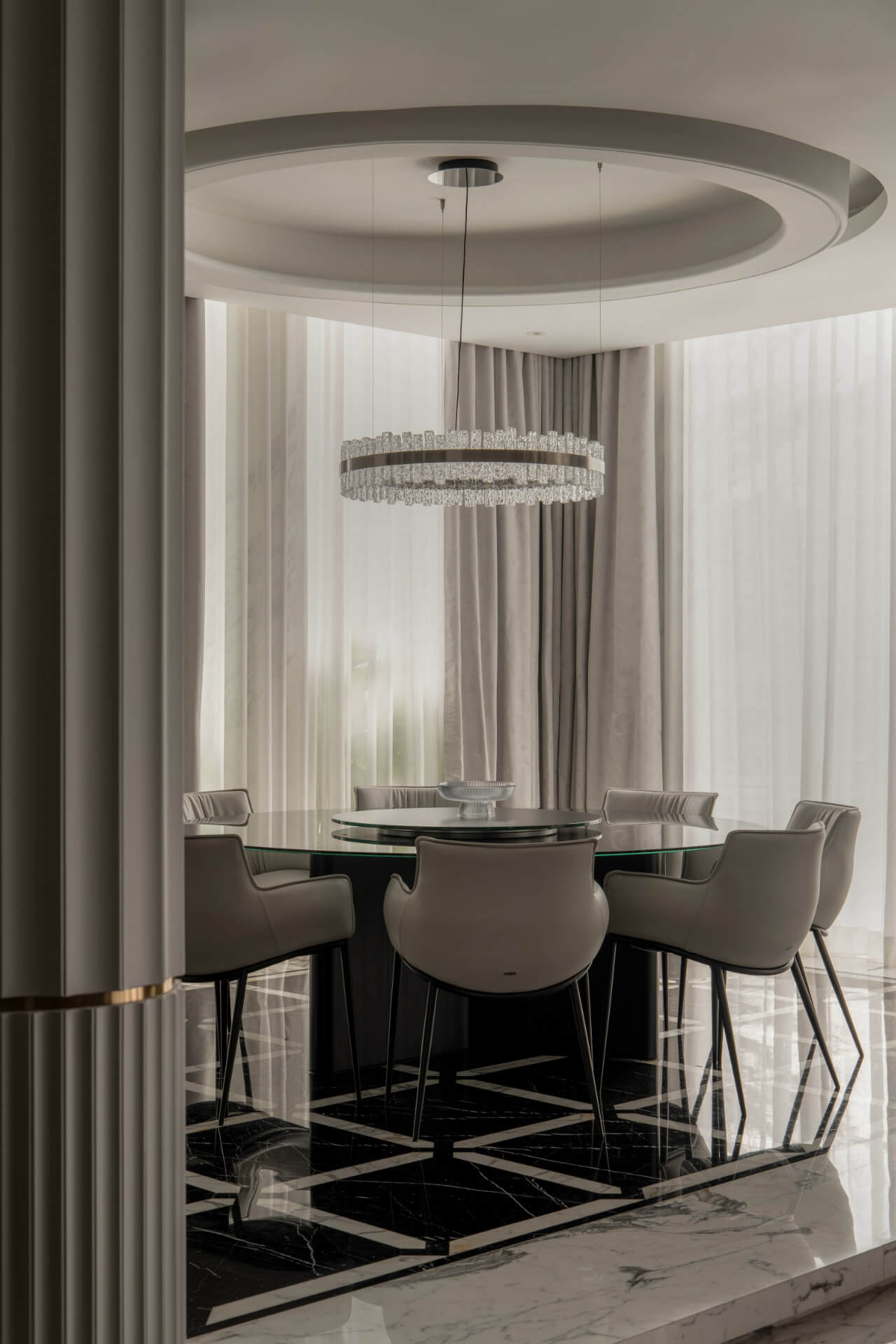 Contour Haus 18