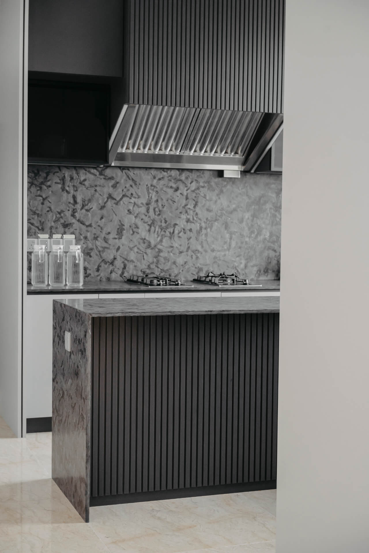 The Understated Luxe 12