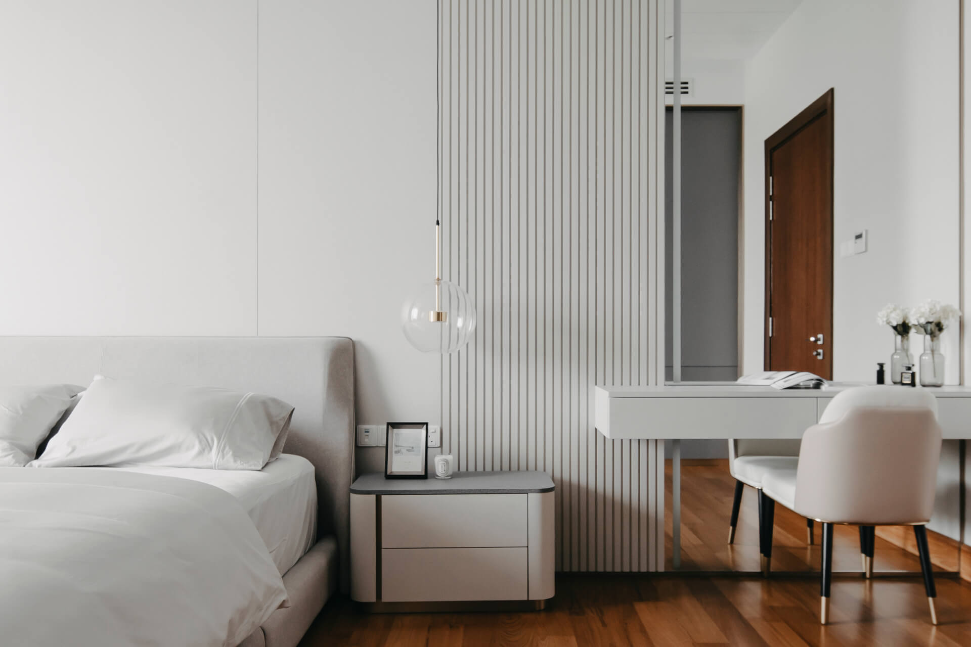 The Understated Luxe 35