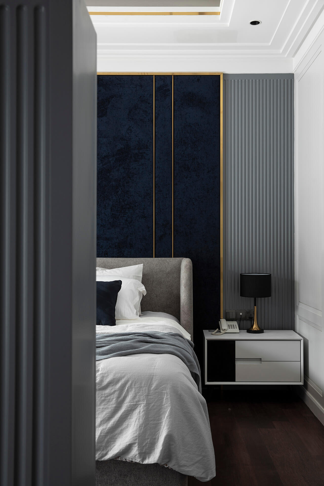 The White Mansion 28