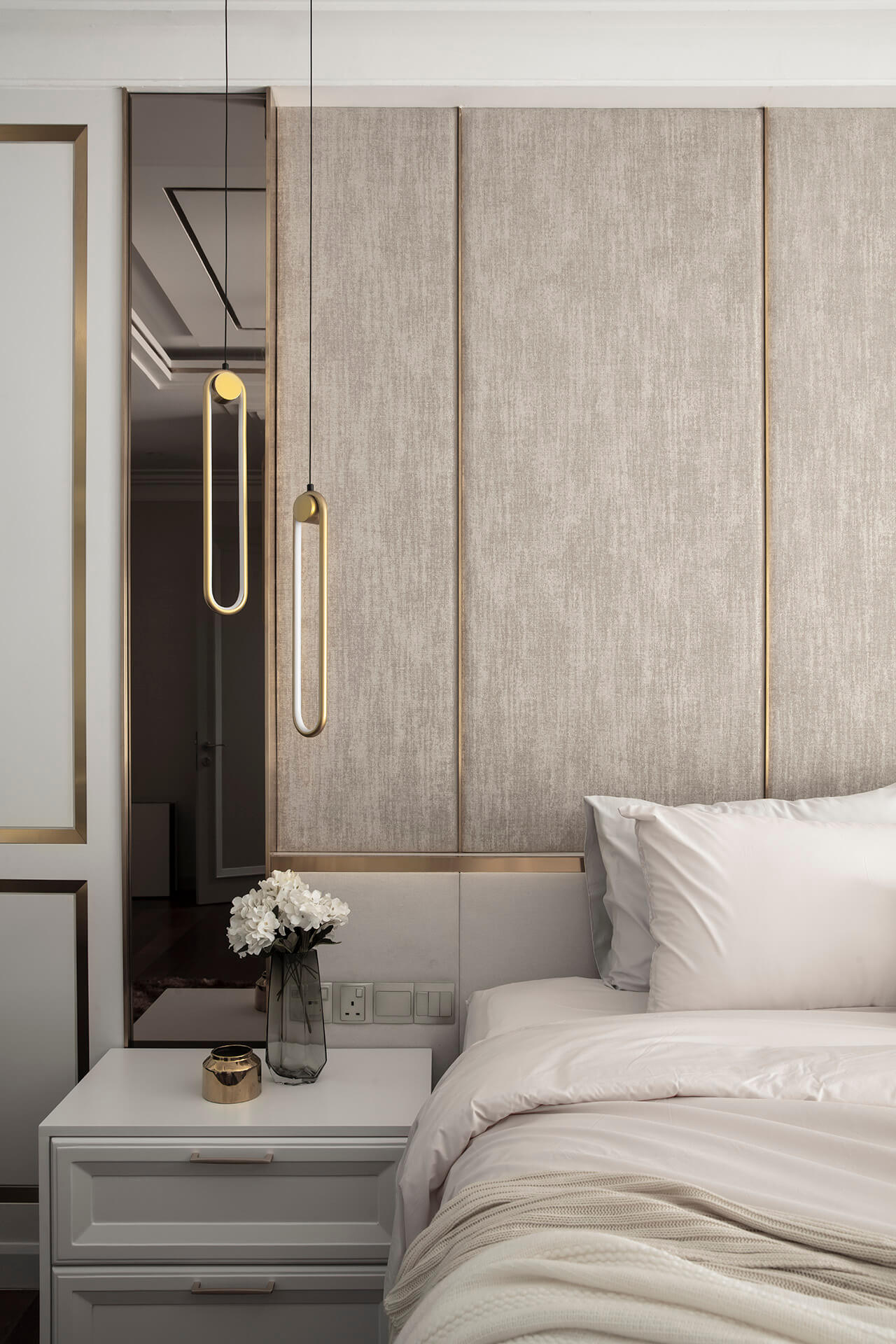 The White Mansion 42