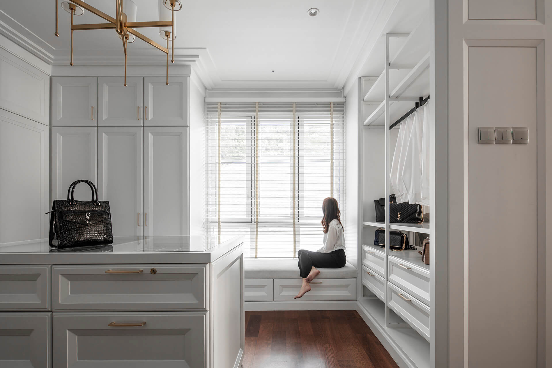 The White Mansion 44